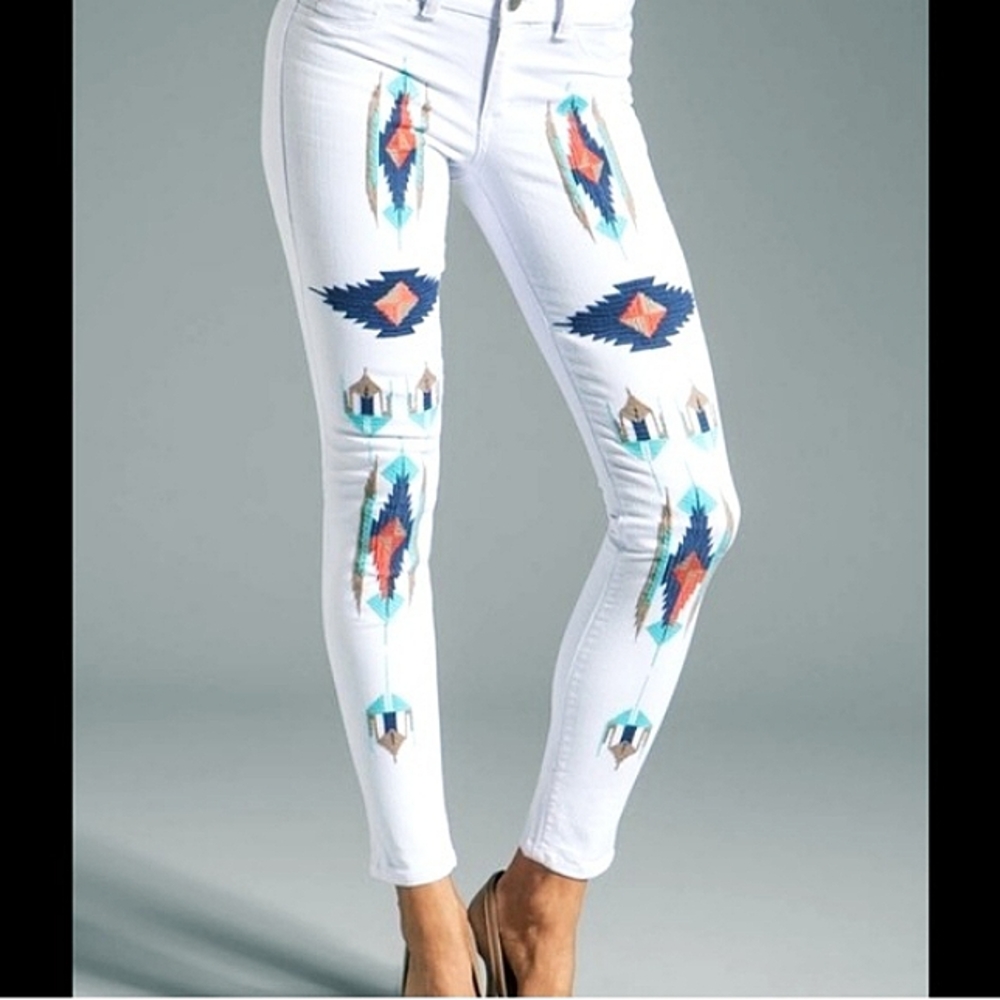 EMBROIDERED Aztec Tribal Navaho Southwest Jeans NWT by Design Lab Only 1 left - Picture 9 of 9